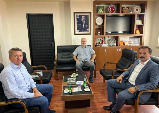 Afyon Kocatepe Üniversitesi Veteriner Fakültesi Dekanı Prof. Dr. Turan Civelek'e Ziyaret