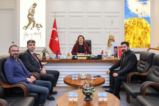 "AFYONKARAHİSAR BELEDİYE BAŞKANI BURCU KÖKSAL'A ZİYARET"